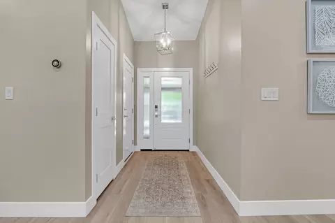 Entry Way - 919 San Tomas St, Davis, CA 95618 photo 2 of 2