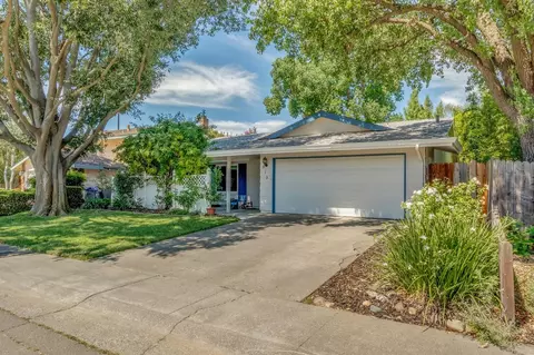 Exterior - 919 San Tomas St, Davis, CA 95618 photo 2 of 12