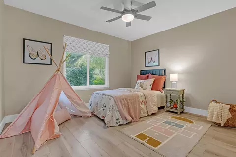 Bedroom - 919 San Tomas St, Davis, CA 95618 photo 3 of 7