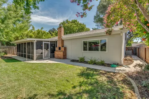 Exterior - 919 San Tomas St, Davis, CA 95618 photo 7 of 12