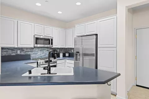 1902 Esplanade Cir, Folsom, CA 95630