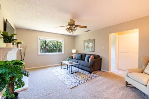 Living - 5790 Cada Cir, Carmichael, CA 95608 photo 3 of 6