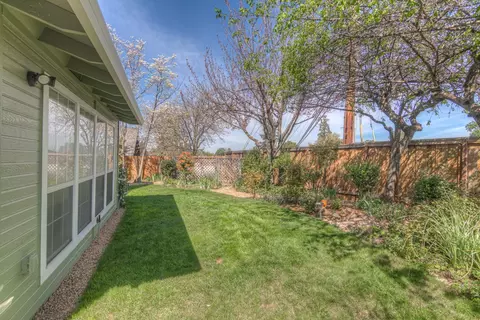 Exterior - 629 James Dr, Placerville, CA 95667 photo 5 of 12