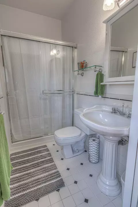 Bath - 629 James Dr, Placerville, CA 95667 photo 5 of 6