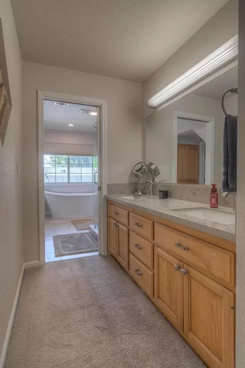 Bath - 629 James Dr, Placerville, CA 95667 photo 3 of 6