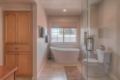 Bath - 629 James Dr, Placerville, CA 95667 photo 1 of 6