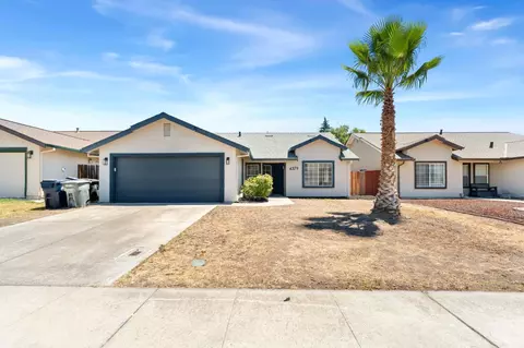 4379 Batt Dr, Sacramento, CA 95838