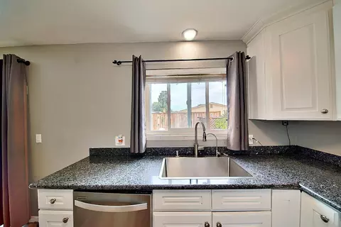 Kitchen - 846 Del Monte Ct, Manteca, CA 95336 photo 1 of 1