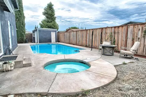 Exterior - 846 Del Monte Ct, Manteca, CA 95336 photo 8 of 8