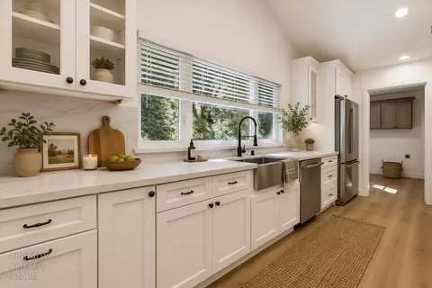 Kitchen - 12176 E Bennett Rd, Grass Valley, CA 95945 photo 2 of 9