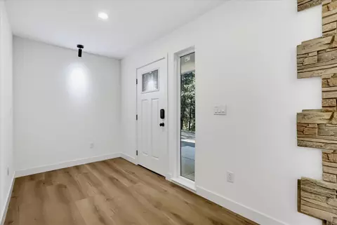 Entry Way - 12176 E Bennett Rd, Grass Valley, CA 95945 photo 2 of 6