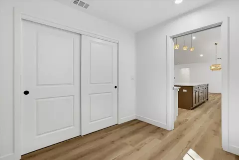 Entry Way - 12176 E Bennett Rd, Grass Valley, CA 95945 photo 4 of 6