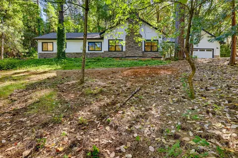 Exterior - 12176 E Bennett Rd, Grass Valley, CA 95945 photo 6 of 30