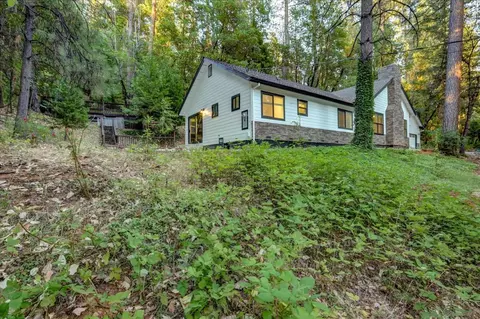 Exterior - 12176 E Bennett Rd, Grass Valley, CA 95945 photo 28 of 30