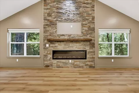 Living - 12176 E Bennett Rd, Grass Valley, CA 95945 photo 7 of 9