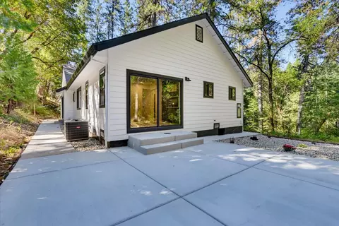 Exterior - 12176 E Bennett Rd, Grass Valley, CA 95945 photo 17 of 30