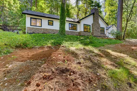 Exterior - 12176 E Bennett Rd, Grass Valley, CA 95945 photo 8 of 30