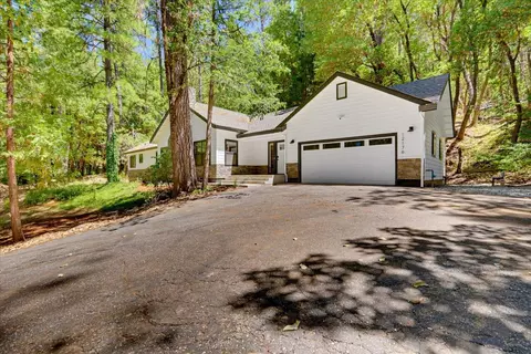 Exterior - 12176 E Bennett Rd, Grass Valley, CA 95945 photo 23 of 30
