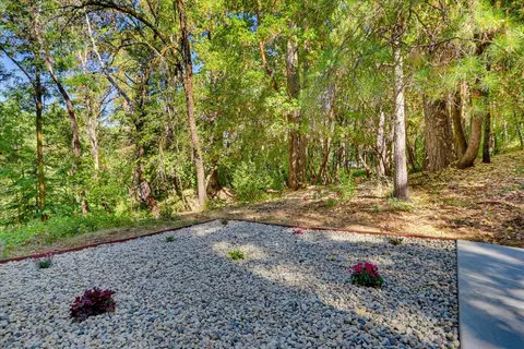 Exterior - 12176 E Bennett Rd, Grass Valley, CA 95945 photo 12 of 30