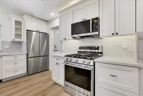 Kitchen - 12176 E Bennett Rd, Grass Valley, CA 95945 photo 9 of 9