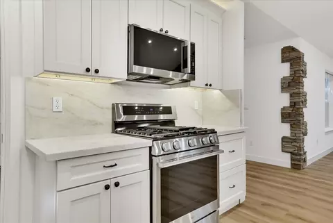 Kitchen - 12176 E Bennett Rd, Grass Valley, CA 95945 photo 8 of 9