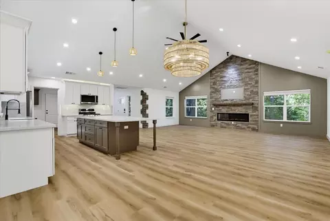 Living - 12176 E Bennett Rd, Grass Valley, CA 95945 photo 4 of 9