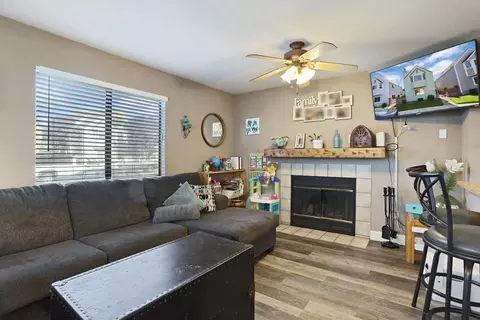 426 Benjamin Pl, Manteca, CA 95337 photo 6