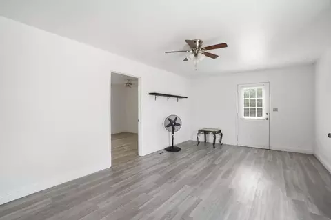 Living - 11378 Mountain View Rd, Tracy, CA 95376 photo 6 of 8
