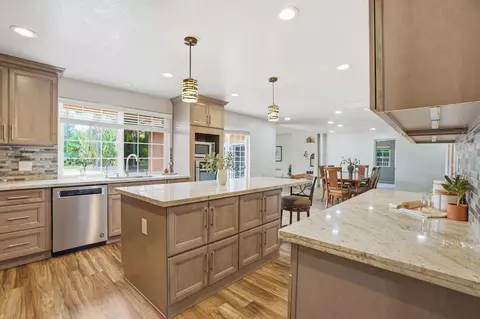 Kitchen - 11378 Mountain View Rd, Tracy, CA 95376 photo 4 of 5