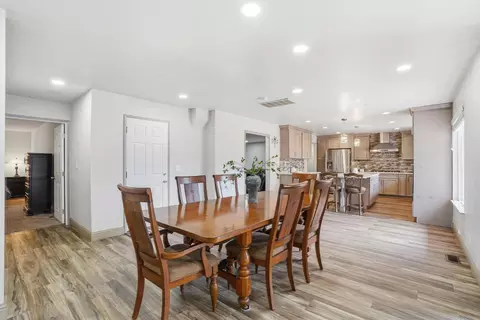 Dining - 11378 Mountain View Rd, Tracy, CA 95376 photo 2 of 2