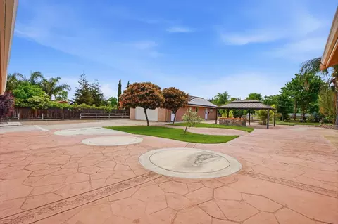Exterior - 11378 Mountain View Rd, Tracy, CA 95376 photo 6 of 14
