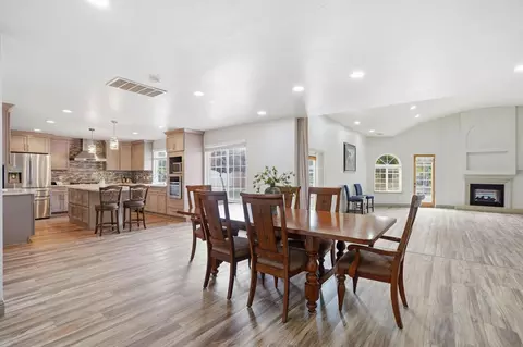 Dining - 11378 Mountain View Rd, Tracy, CA 95376 photo 1 of 2