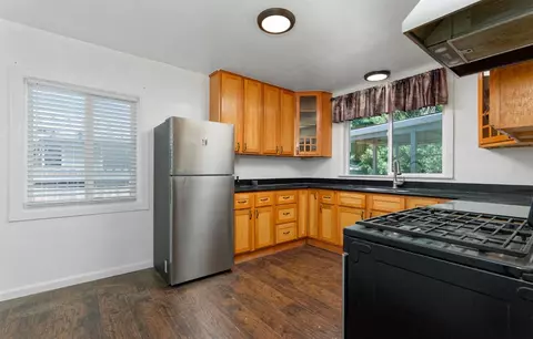 Kitchen - 229 Crest St, Antioch, CA 94509 photo 2 of 2