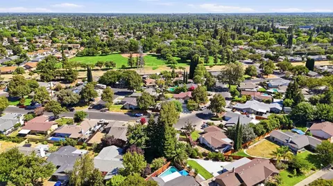 View/Area - 933 Guava Dr, Modesto, CA 95356 photo 4 of 7