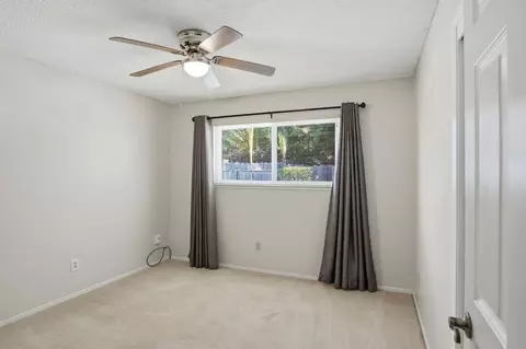 Bedroom - 933 Guava Dr, Modesto, CA 95356 photo 2 of 4