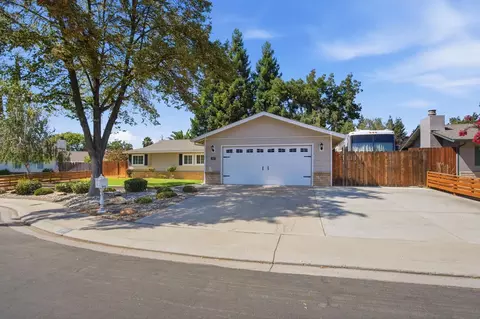 Exterior - 933 Guava Dr, Modesto, CA 95356 photo 3 of 7