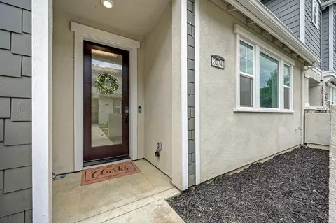 3074 River Trout Walk, Sacramento, CA 95833