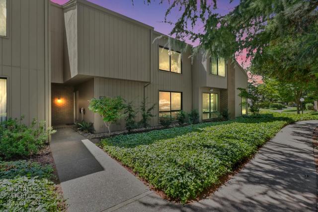 1036 Vanderbilt Way, Sacramento, CA 95825