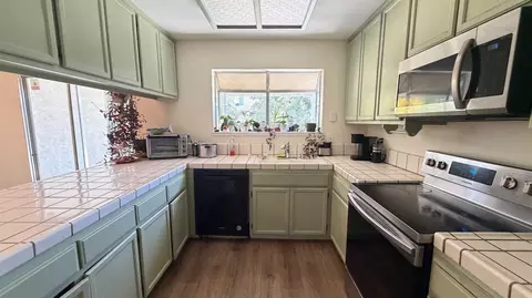 Kitchen - 4504 Endicott Dr, Salida, CA 95368 photo 1 of 5
