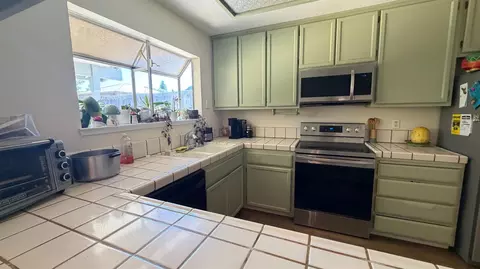 Kitchen - 4504 Endicott Dr, Salida, CA 95368 photo 5 of 5