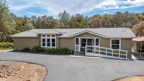 3180 Grillo Dr, Coulterville, CA 95311