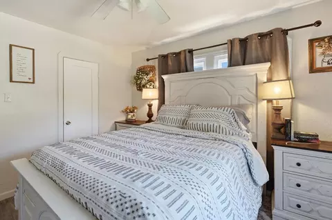 Bedroom - 327 Eureka Ave, Lodi, CA 95240 photo 1 of 2