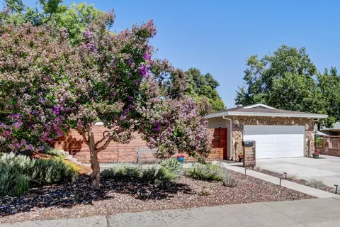 1308 Champion Oaks Dr, Roseville, CA 95661