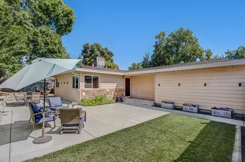 1308 Champion Oaks Dr, Roseville, CA 95661