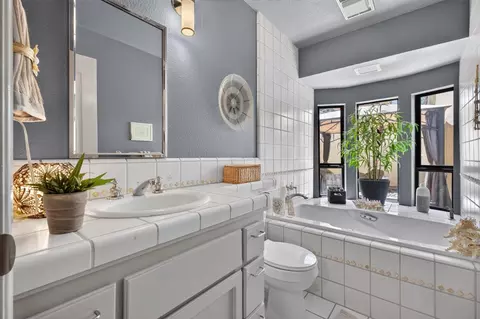 Bath - 3605 Sylvan Meadows Ct, Modesto, CA 95356 photo 1 of 4
