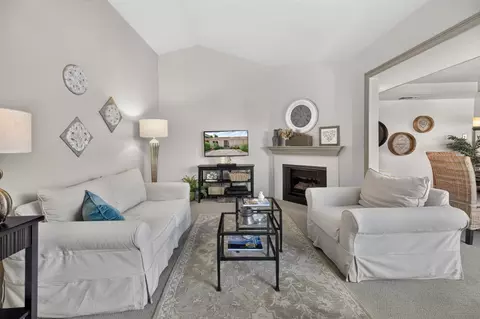 Living - 3605 Sylvan Meadows Ct, Modesto, CA 95356 photo 3 of 4