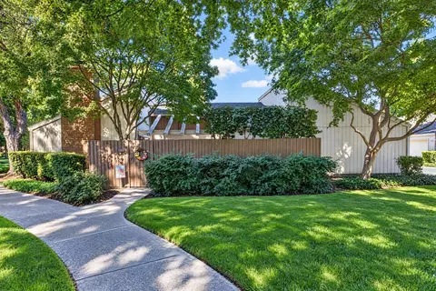 1363 Commons Dr, Sacramento, CA 95825