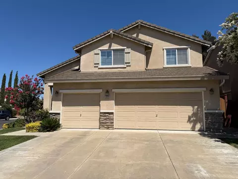 13008 Goldstone St, Lathrop, CA 95330