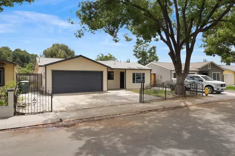 416 Mount Hood Ct, Modesto, CA 95358 photo 5