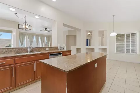 Kitchen - 1014 Foxfire Dr, Manteca, CA 95337 photo 5 of 11